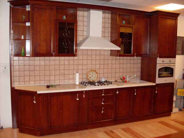 Bucatarie pe un perete